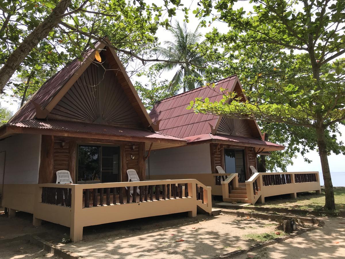 Season Bungalow Koh Jum Exterior photo